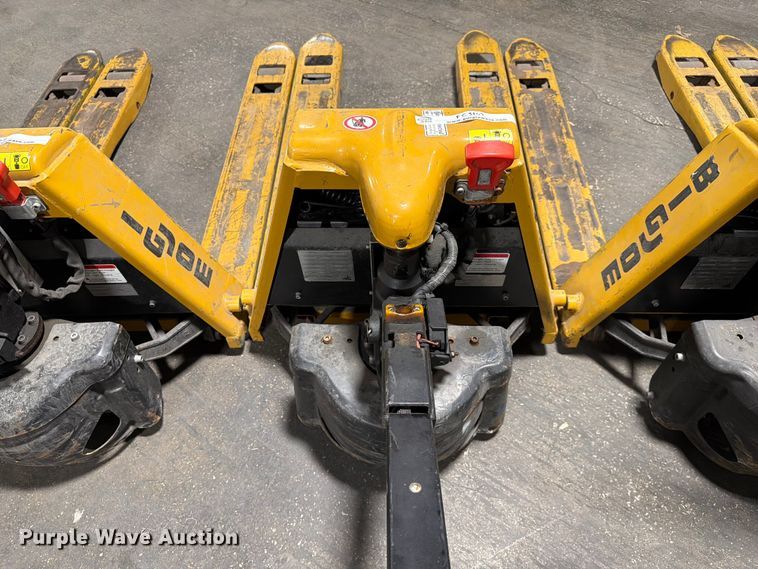 image for item FC3169 (5) Big Joe P-33 pallet jacks
