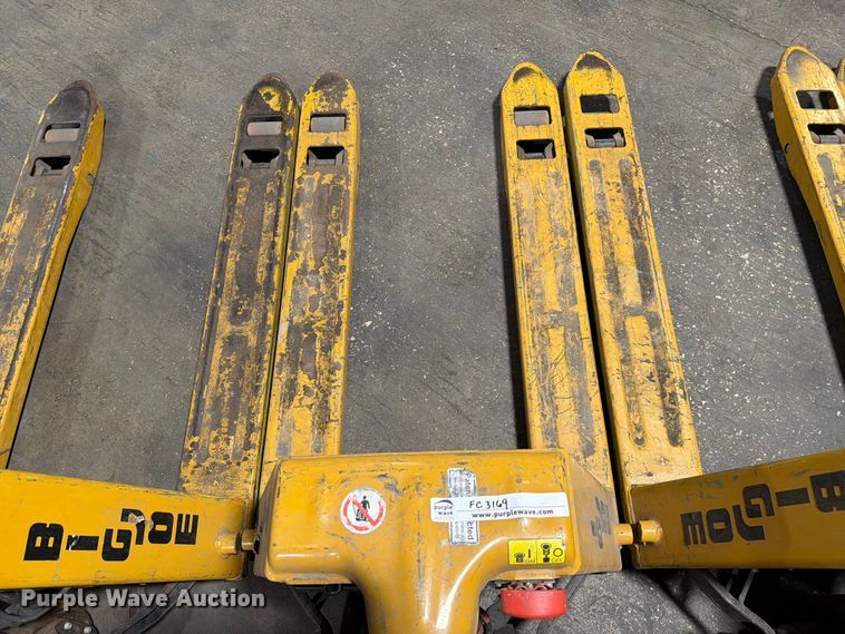 image for item FC3169 (5) Big Joe P-33 pallet jacks