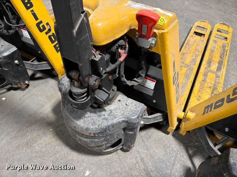 image for item FC3169 (5) Big Joe P-33 pallet jacks