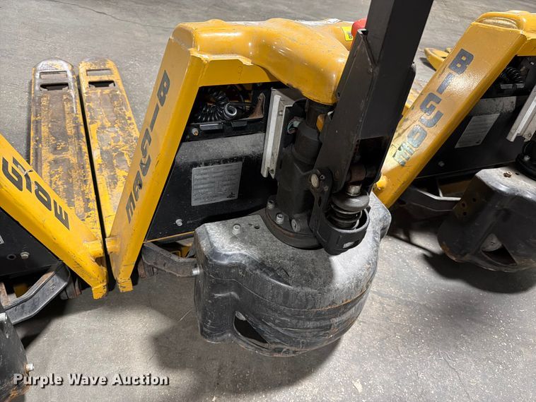 image for item FC3169 (5) Big Joe P-33 pallet jacks