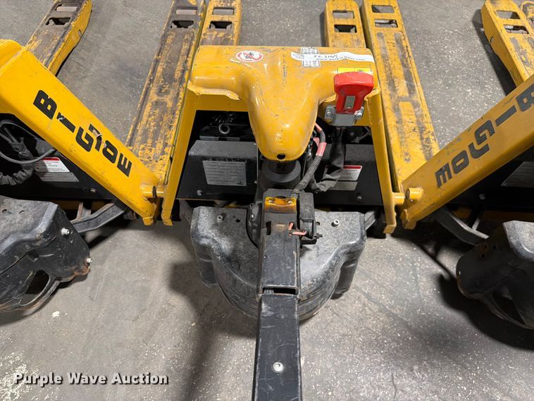 image for item FC3169 (5) Big Joe P-33 pallet jacks