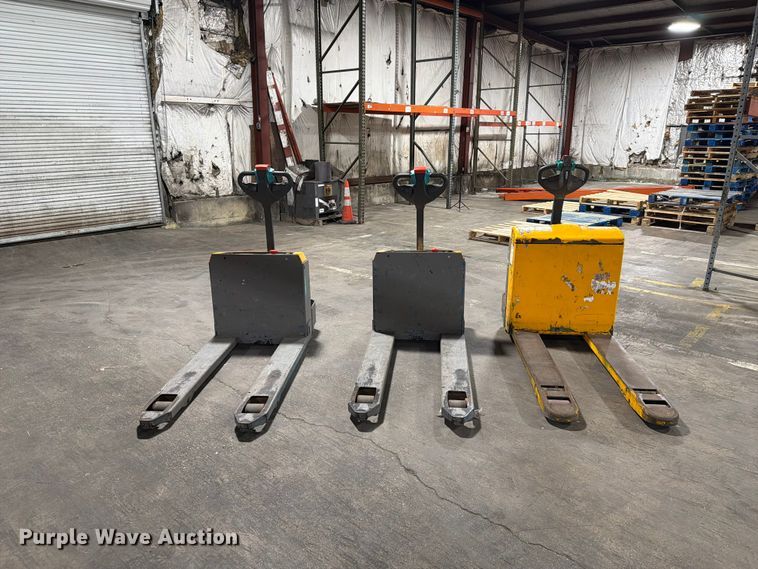 image for item FC3171 (3) Jungheinrich Electric Pallet Jacks