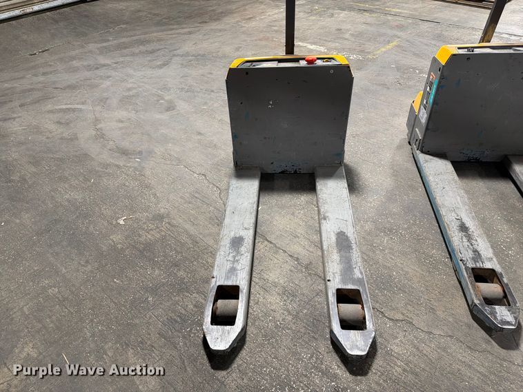 image for item FC3171 (3) Jungheinrich Electric Pallet Jacks