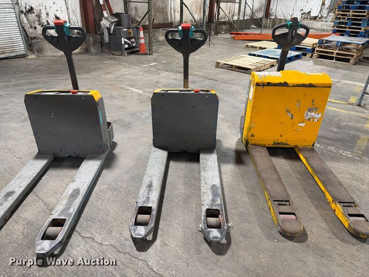 image for item FC3171 (3) Jungheinrich Electric Pallet Jacks