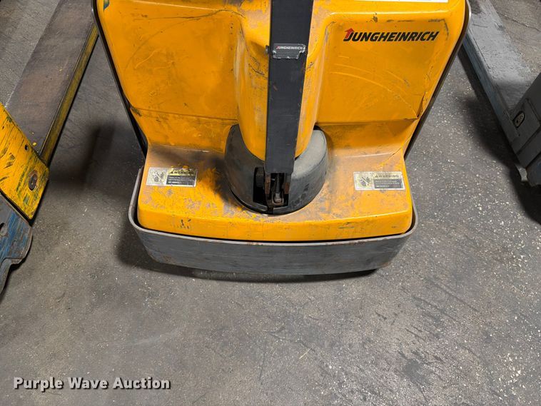 image for item FC3171 (3) Jungheinrich Electric Pallet Jacks