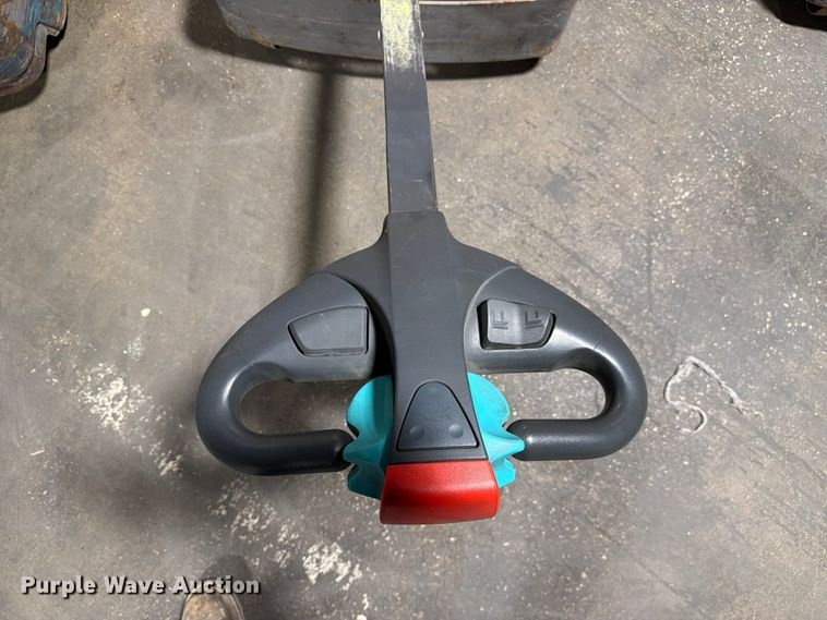 image for item FC3171 (3) Jungheinrich Electric Pallet Jacks