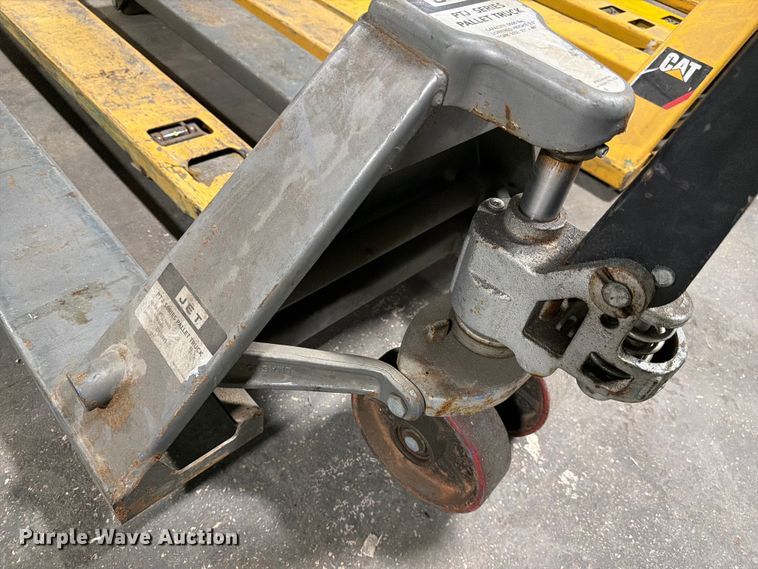 image for item FC3173 (6) pallet jacks