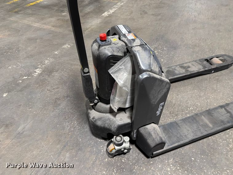 image for item FC3176 2024 Noblelift PTE33N pallet jack
