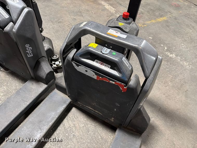 image for item FC3177 (2) 2024 Noblelift PTER33N pallet jack
