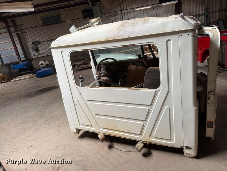 image for item FC3193 Truck parts