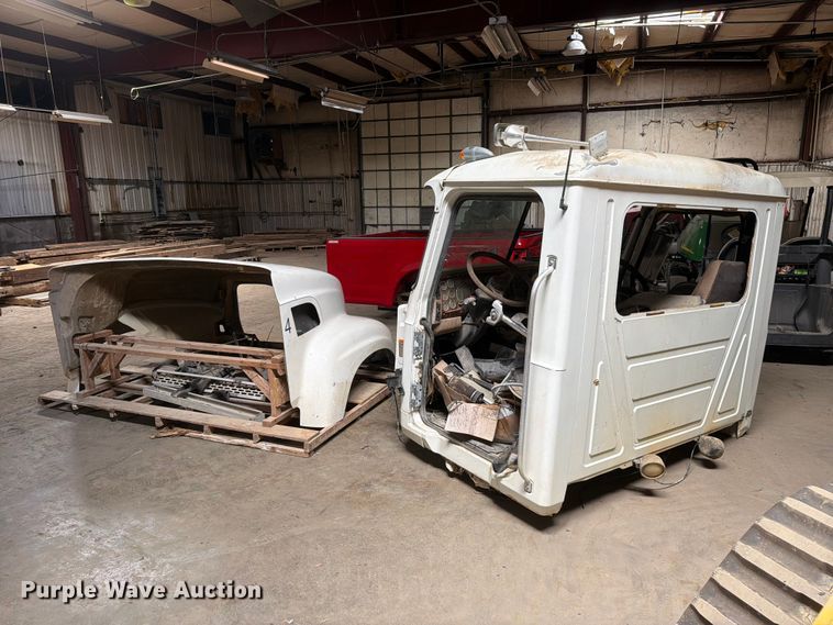 image for item FC3193 Truck parts