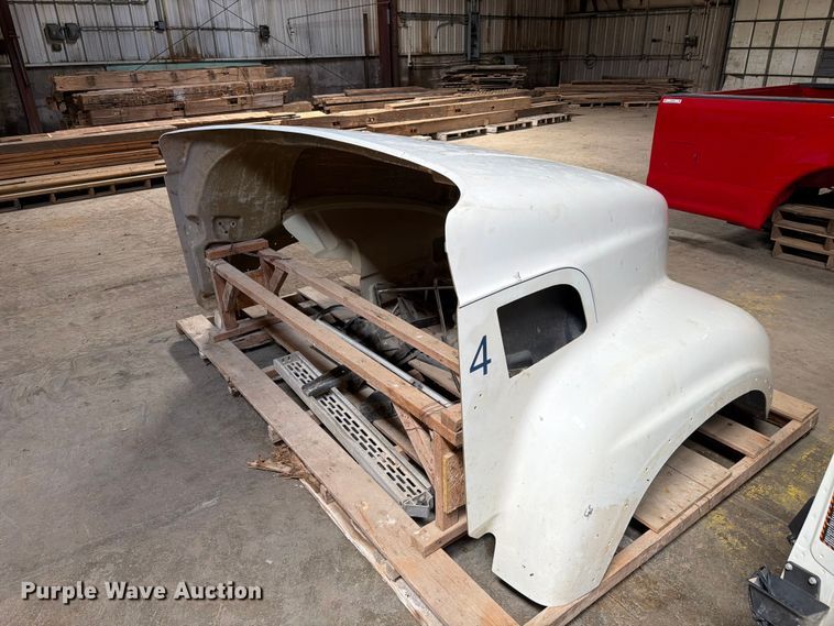 image for item FC3193 Truck parts