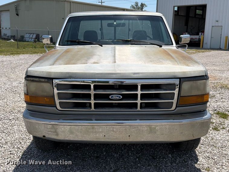image for item FC3206 1994 Ford F150 pickup truck