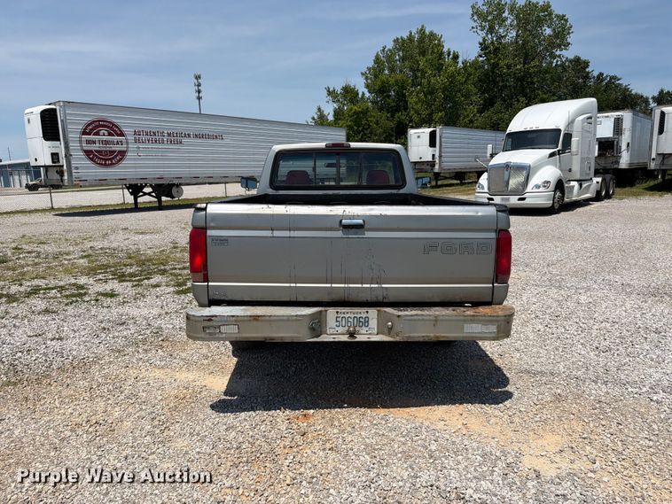 image for item FC3206 1994 Ford F150 pickup truck