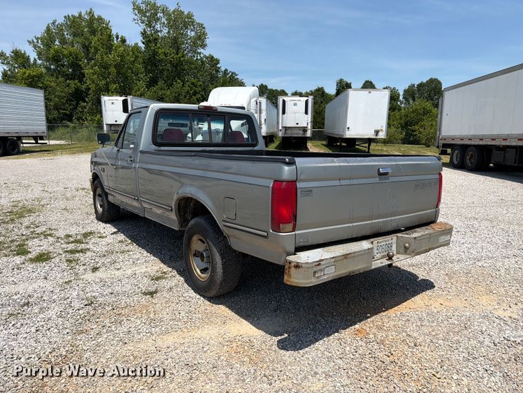 image for item FC3206 1994 Ford F150 pickup truck
