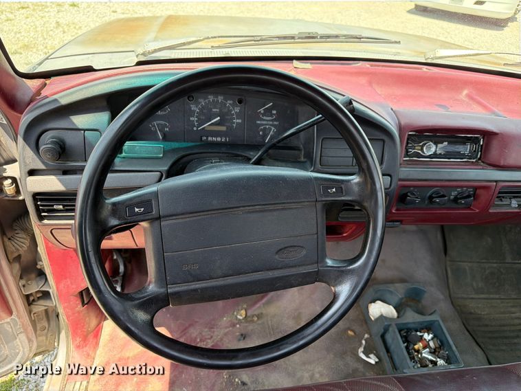image for item FC3206 1994 Ford F150 pickup truck