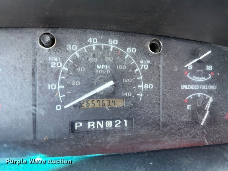 image for item FC3206 1994 Ford F150 pickup truck