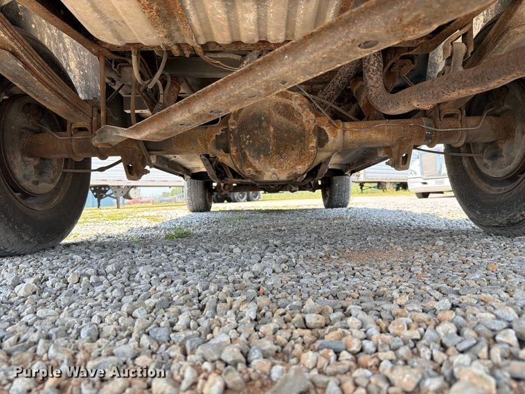 image for item FC3206 1994 Ford F150 pickup truck
