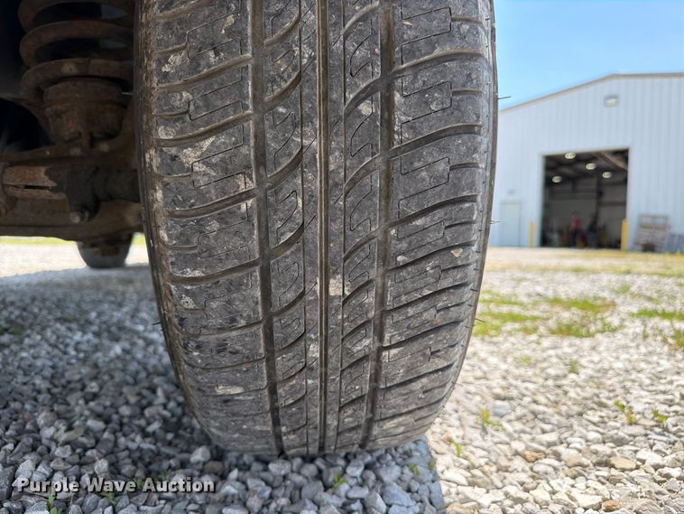 image for item FC3206 1994 Ford F150 pickup truck