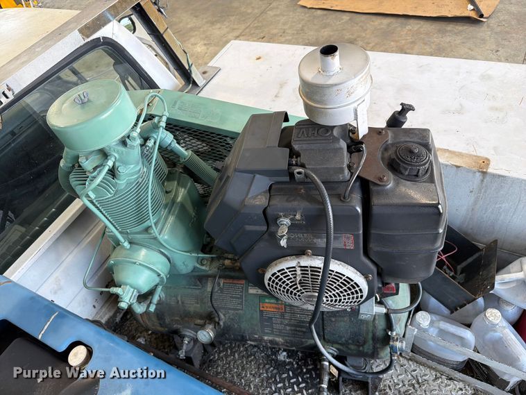 image for item FC3207 1993 Ford F450 Super Duty utility / service truck