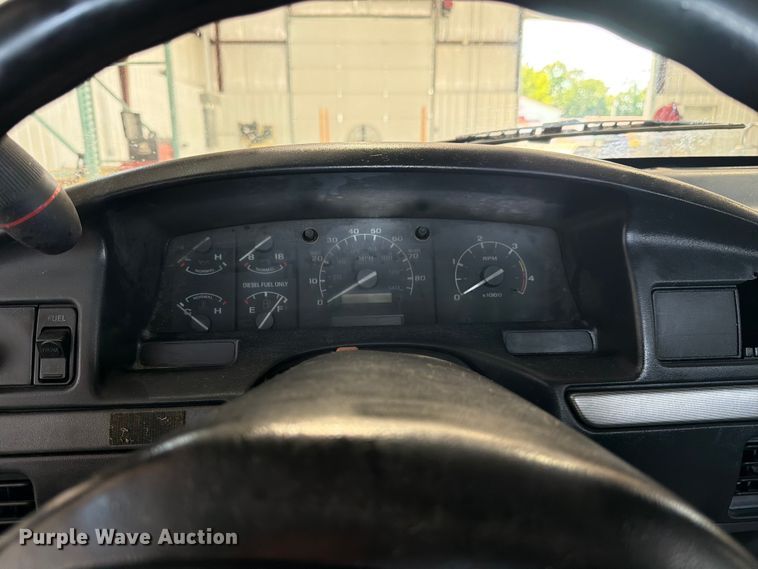 image for item FC3207 1993 Ford F450 Super Duty utility / service truck