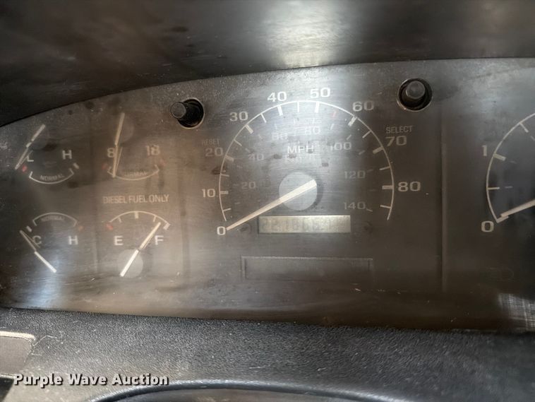 image for item FC3207 1993 Ford F450 Super Duty utility / service truck