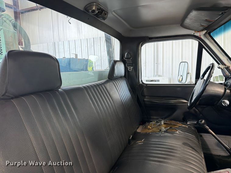 image for item FC3207 1993 Ford F450 Super Duty utility / service truck