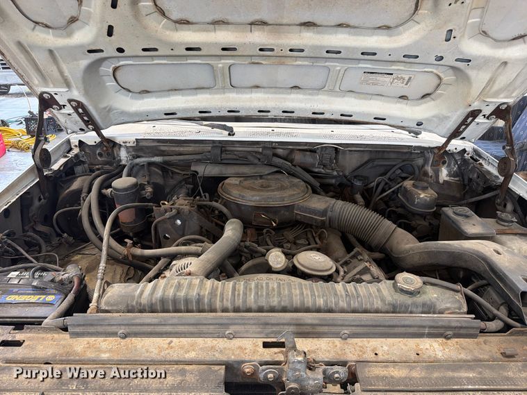 image for item FC3207 1993 Ford F450 Super Duty utility / service truck