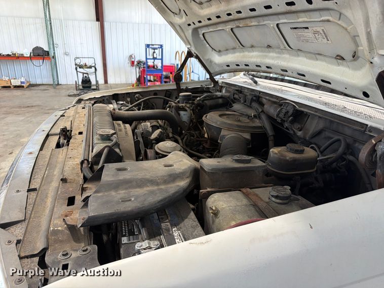 image for item FC3207 1993 Ford F450 Super Duty utility / service truck