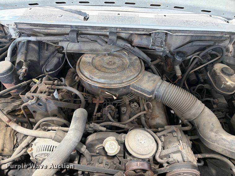 image for item FC3207 1993 Ford F450 Super Duty utility / service truck