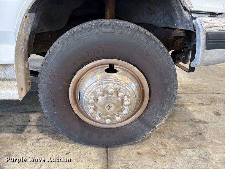 image for item FC3207 1993 Ford F450 Super Duty utility / service truck