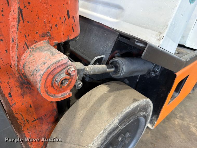 image for item FC3208 Nissan CPH02A25V forklift