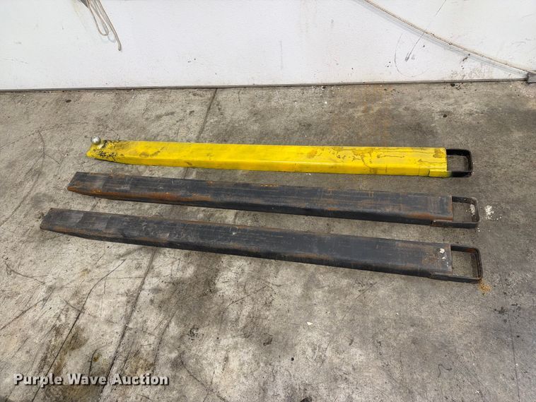 image for item FC3208 Nissan CPH02A25V forklift