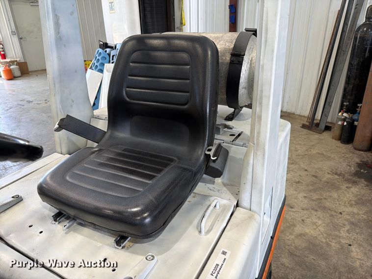 image for item FC3208 Nissan CPH02A25V forklift