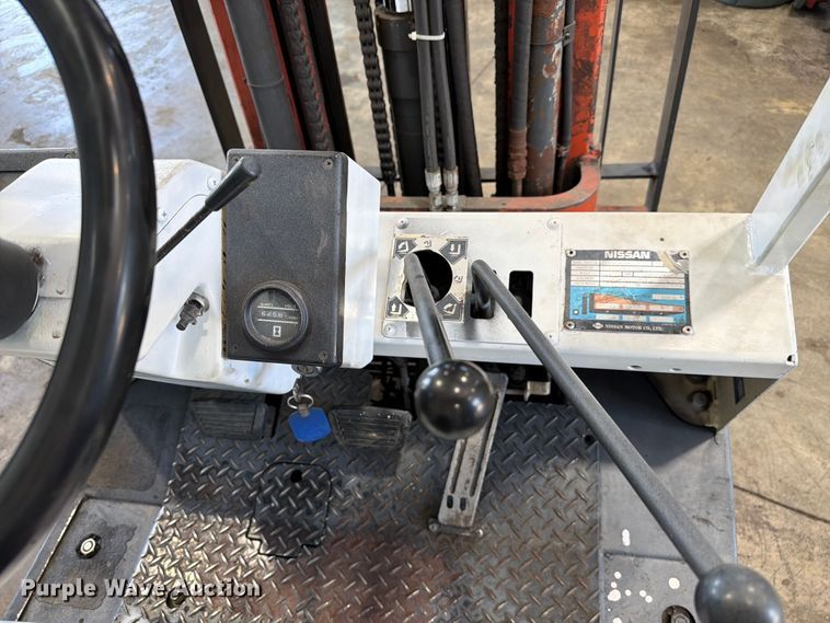 image for item FC3208 Nissan CPH02A25V forklift