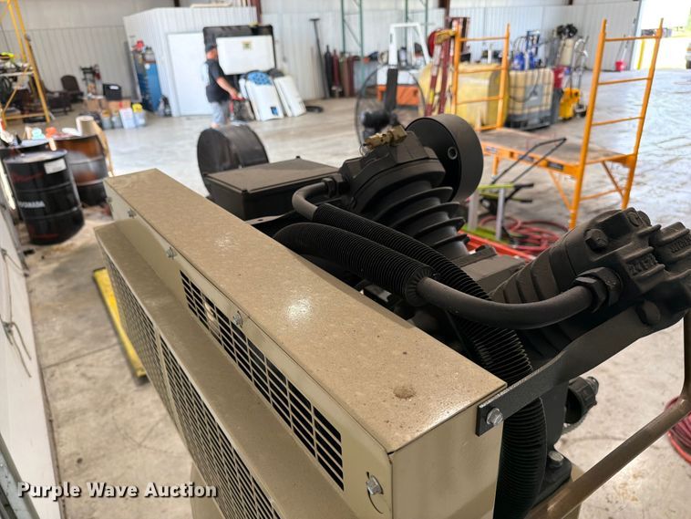 image for item FC3210 Ingersoll Rand 2475N7.5-P air compressor