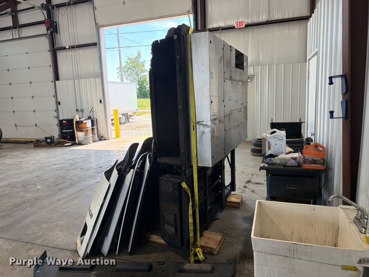 image for item FC3211 Truck parts