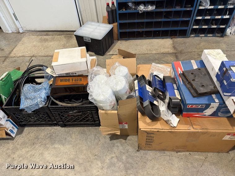 image for item FC3212 Truck parts