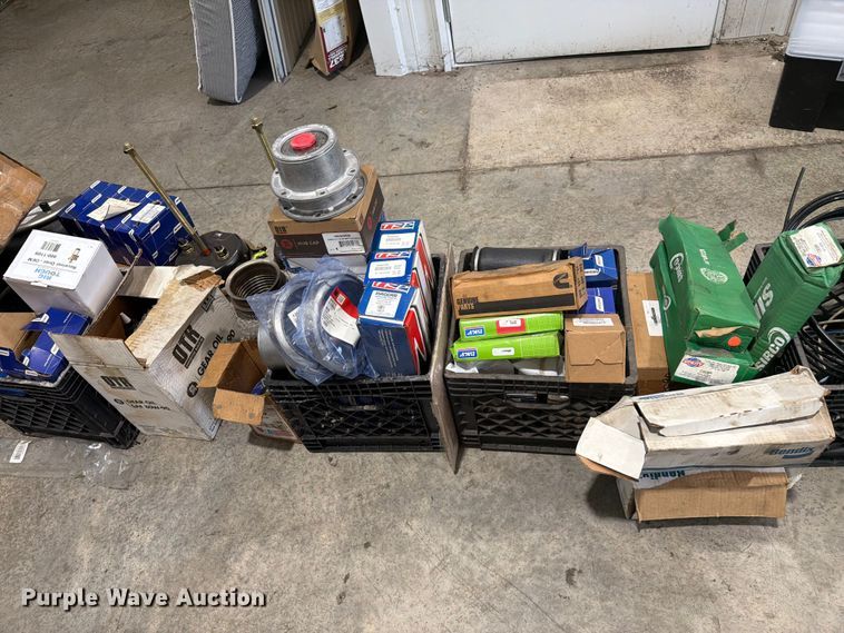 image for item FC3212 Truck parts