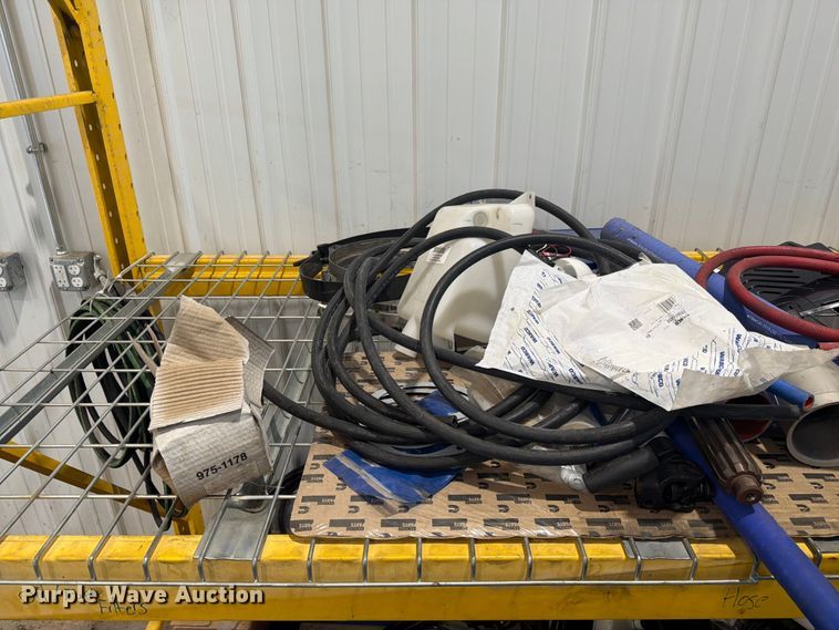 image for item FC3212 Truck parts