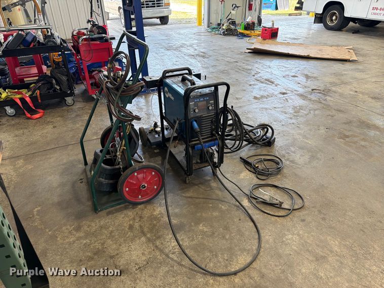 image for item FC3213 Miller Multimatic 220 AC/DC welder/generator