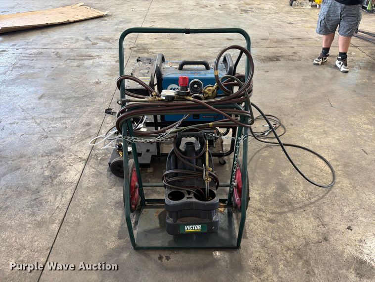 image for item FC3213 Miller Multimatic 220 AC/DC welder/generator