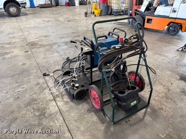 image for item FC3213 Miller Multimatic 220 AC/DC welder/generator