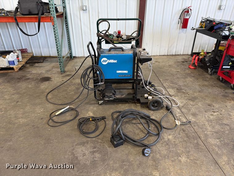 image for item FC3213 Miller Multimatic 220 AC/DC welder/generator