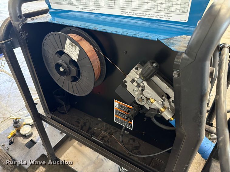 image for item FC3213 Miller Multimatic 220 AC/DC welder/generator