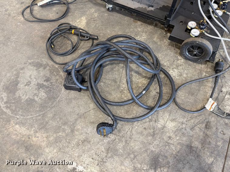 image for item FC3213 Miller Multimatic 220 AC/DC welder/generator
