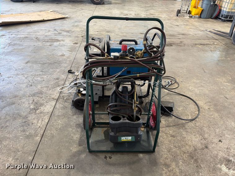 image for item FC3213 Miller Multimatic 220 AC/DC welder/generator
