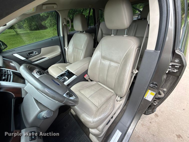 image for item FC4695 2013 Ford Edge SUV