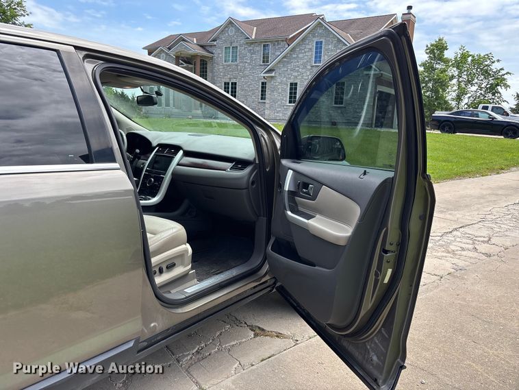 image for item FC4695 2013 Ford Edge SUV