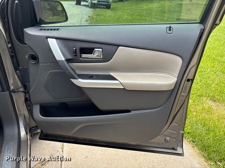 image for item FC4695 2013 Ford Edge SUV